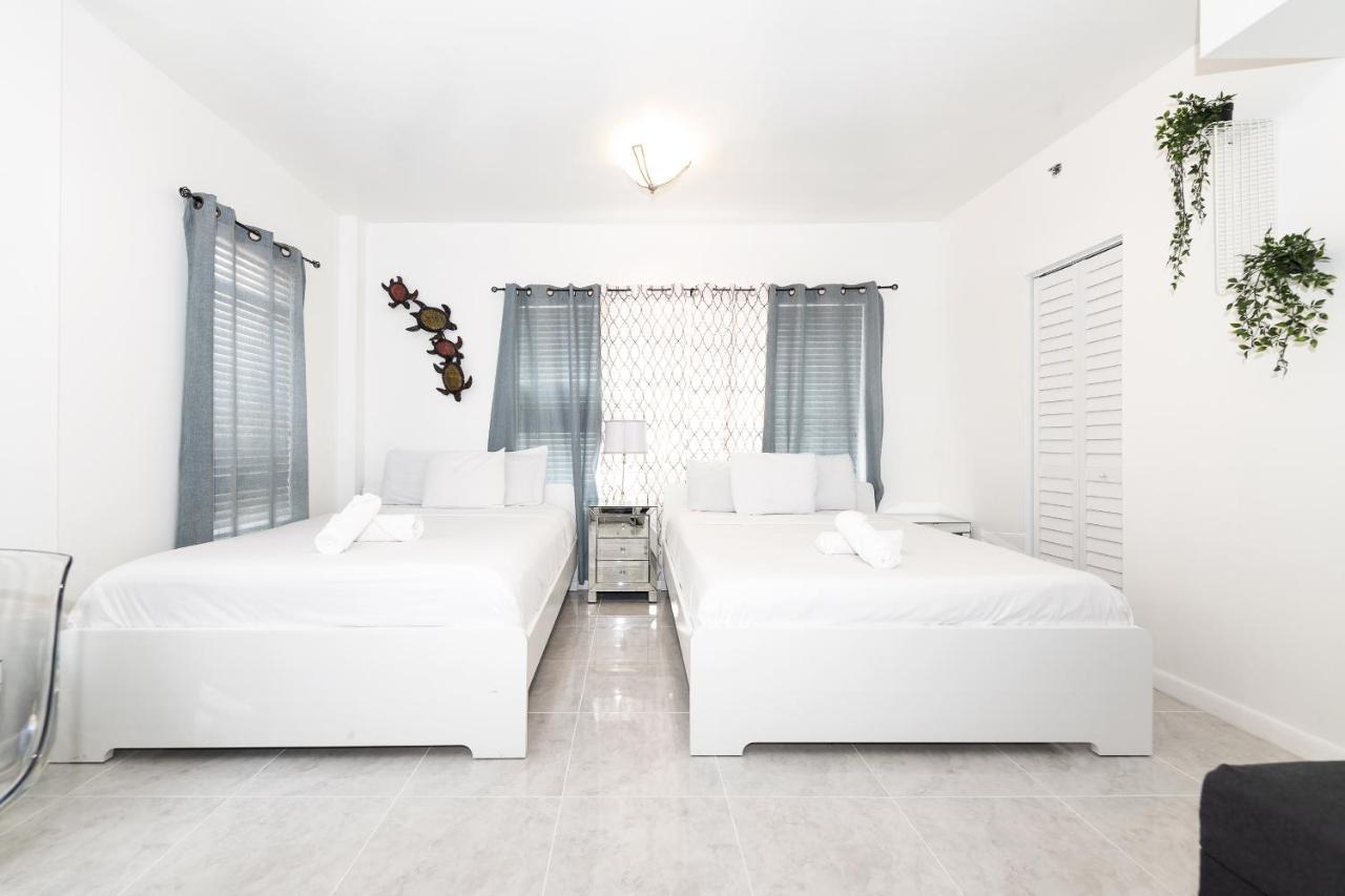 Apartments On Ocean Drive ไมอามีบีช ภายนอก รูปภาพ