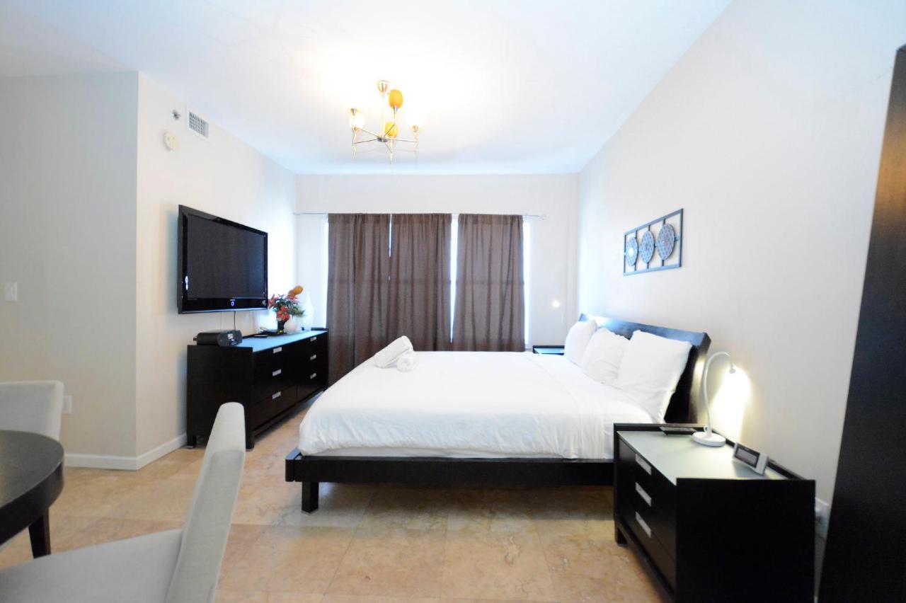 Apartments On Ocean Drive ไมอามีบีช ภายนอก รูปภาพ