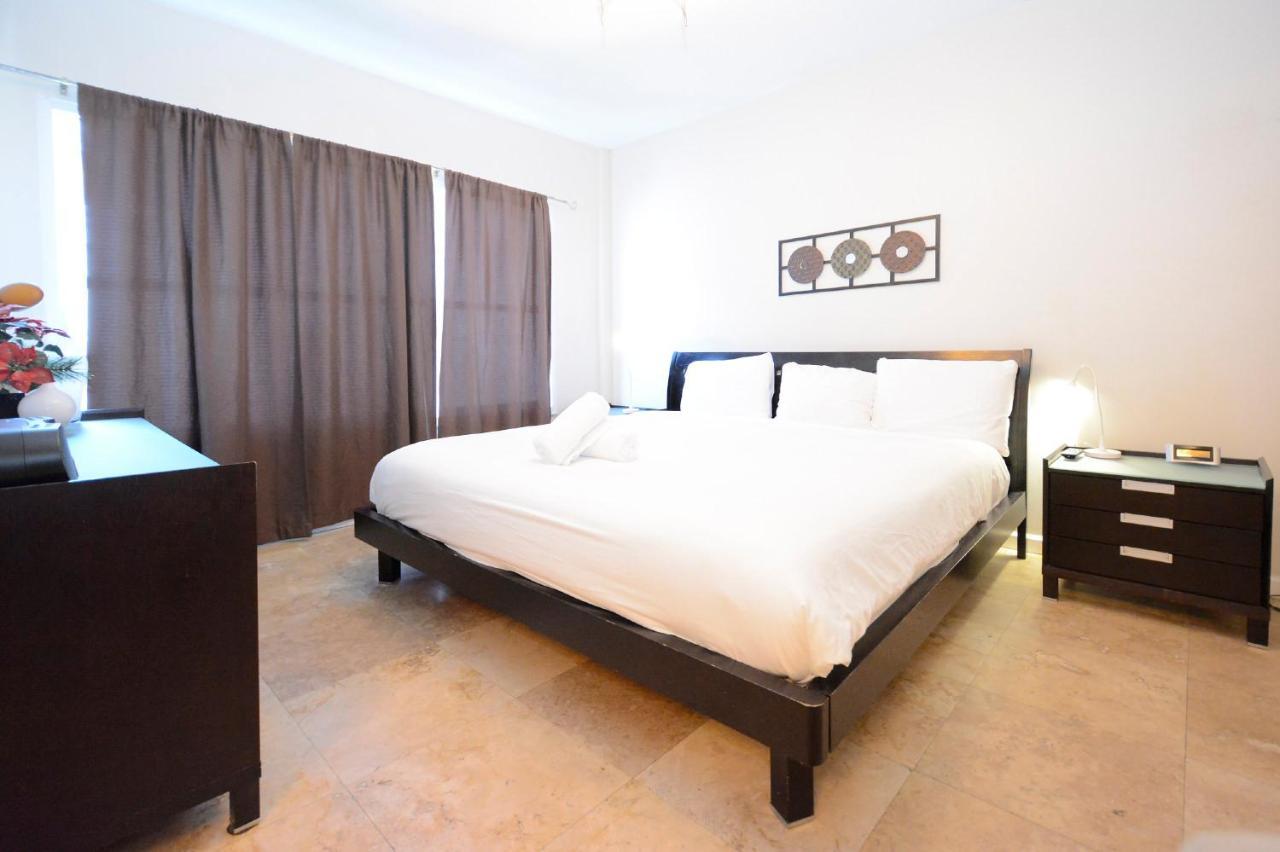 Apartments On Ocean Drive ไมอามีบีช ภายนอก รูปภาพ